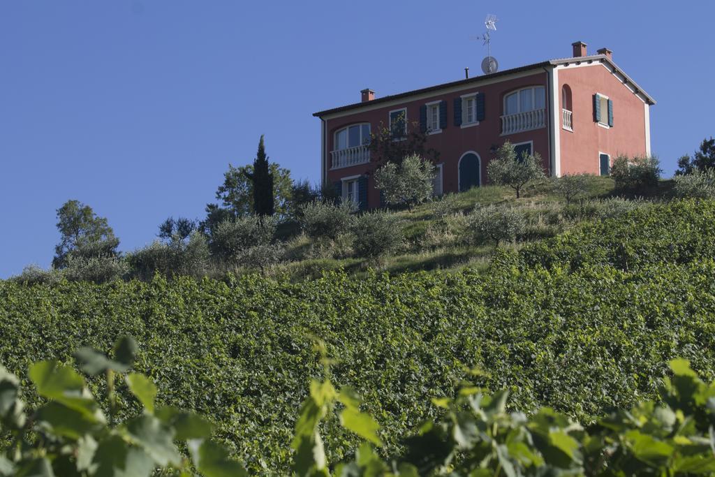 Borgo Conde Wine Resort Forli Exterior photo